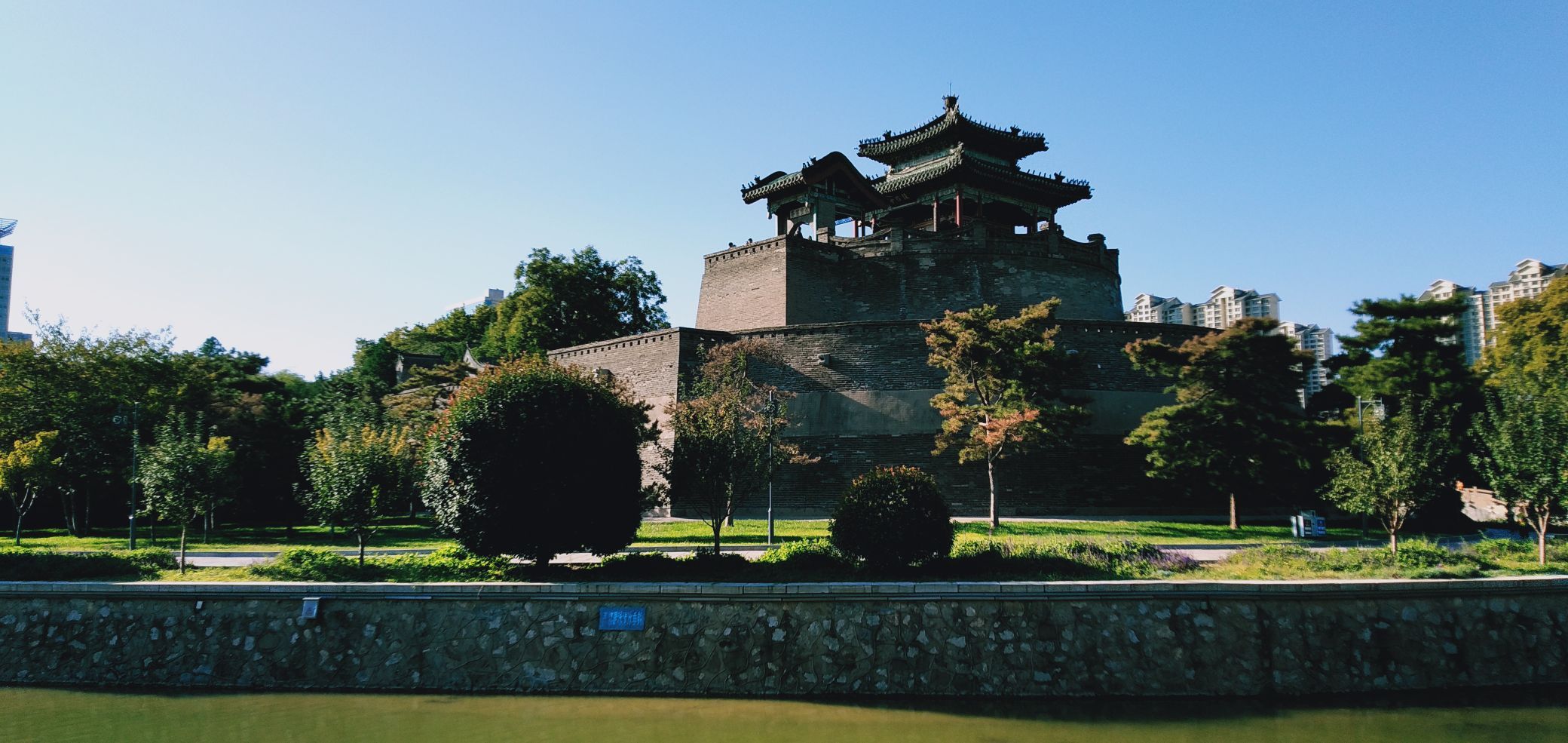 【携程攻略】邯郸丛台公园景点,丛台公园位于邯郸市中华大街159号,是