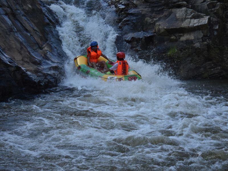 狮子岩漂流
