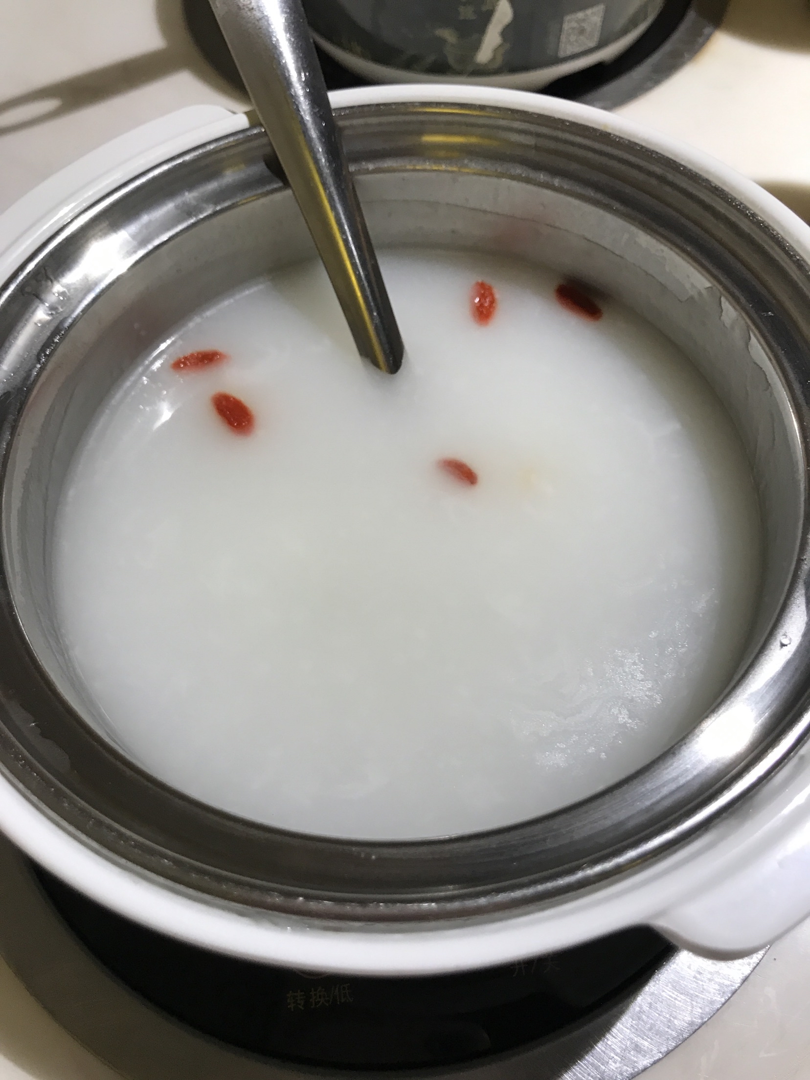 可能就是杞子白粥油条不错不过单点要15元偏贵牛少拼双丸味道ok也弹牙