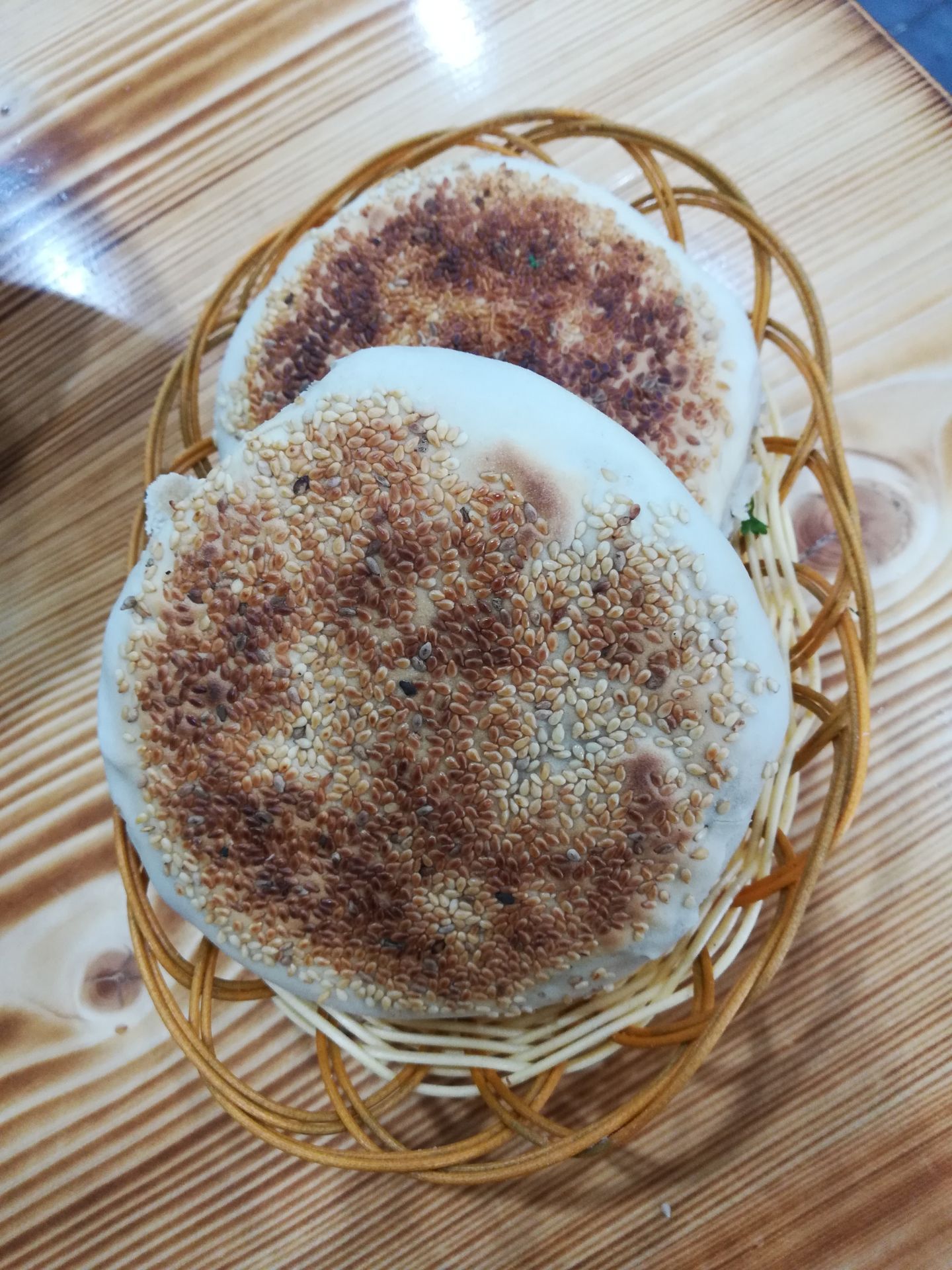 2023老五羊汤(丽正门大街店)美食餐厅,羊杂汤配烧饼几乎是人人必点.