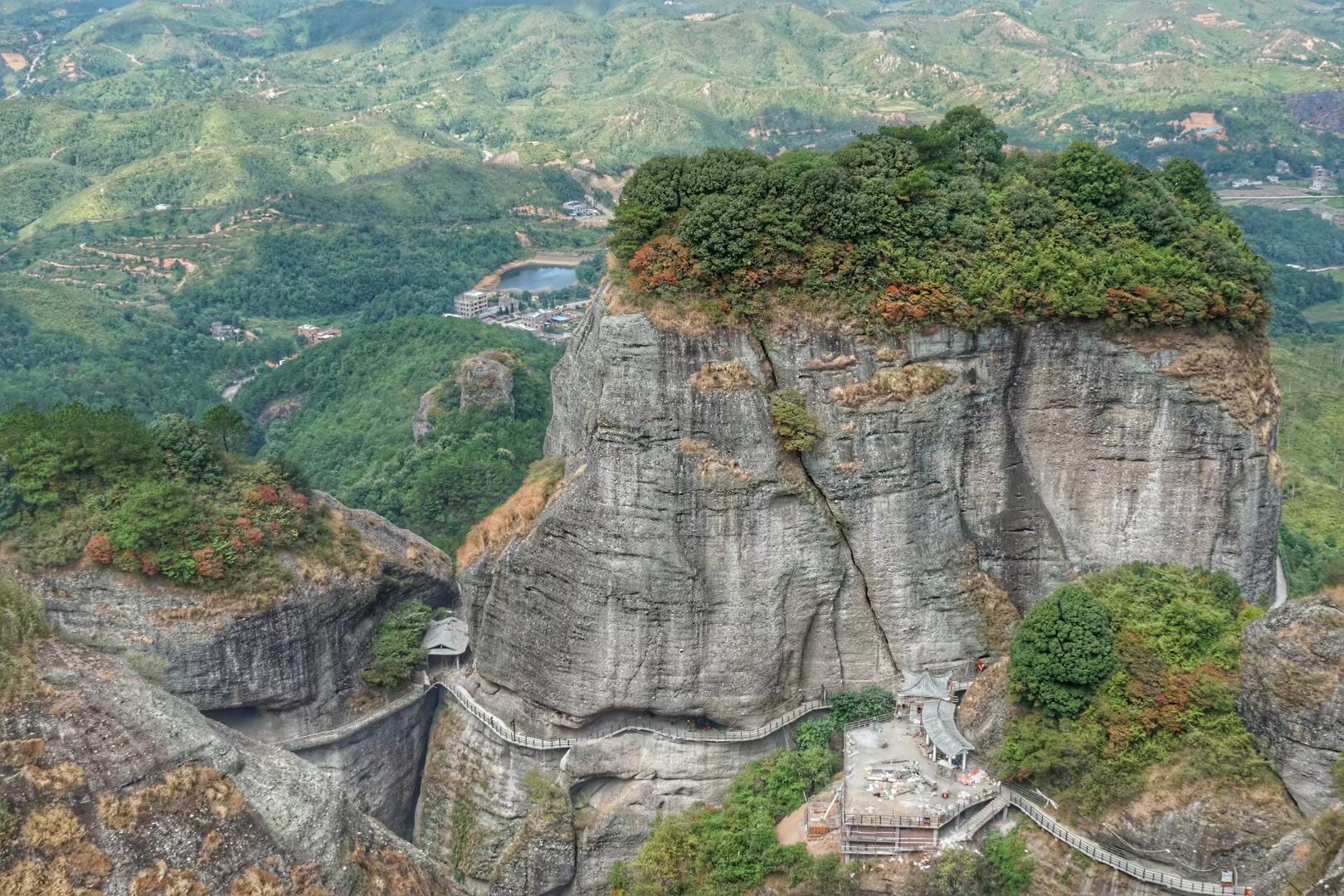 【携程攻略】龙川河源龙川霍山景点,作为一个昆明人,被霍山景色吸引
