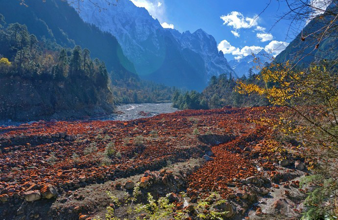 【攜程攻略】瀘定燕子溝風景區適合朋友出遊旅遊嗎,燕子溝風景區朋友