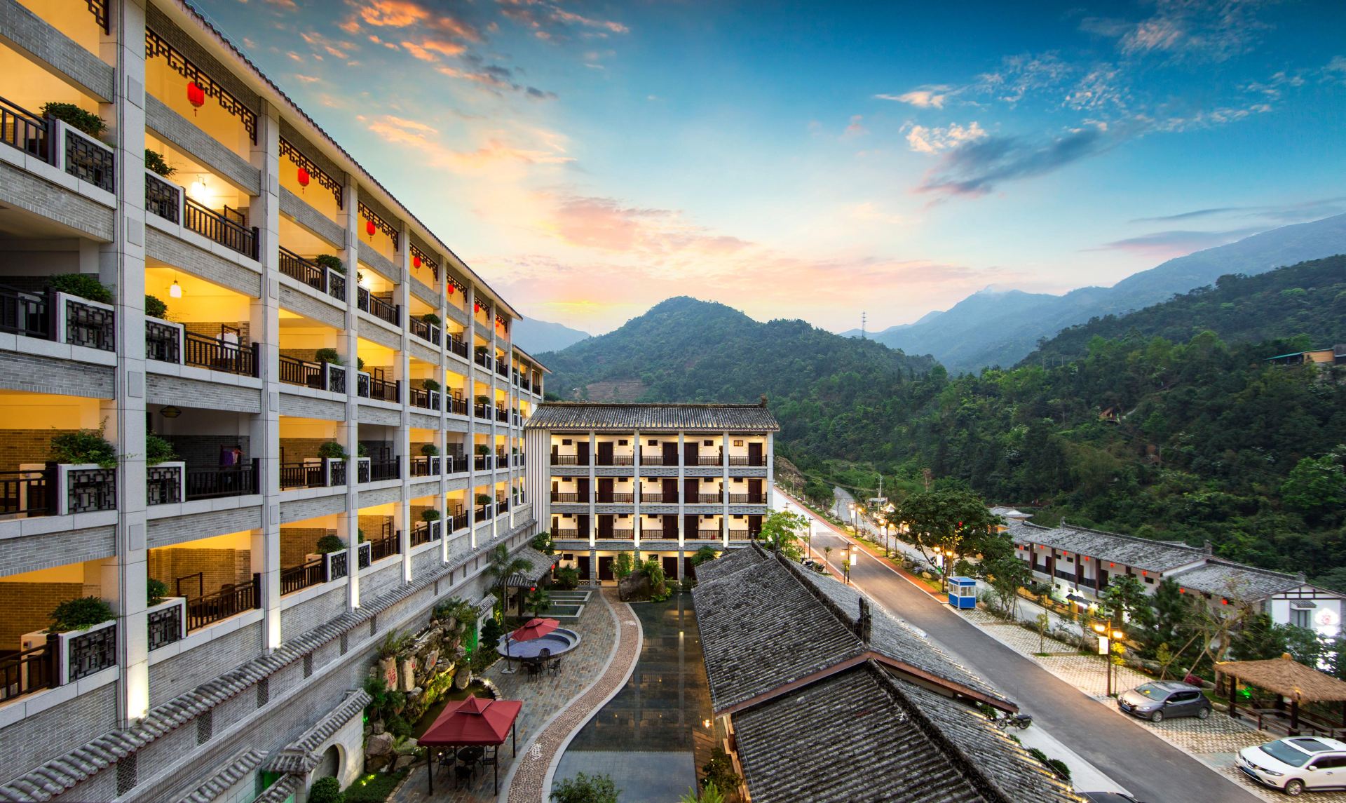 新兴天露山旅游度假区