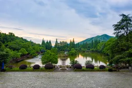 2-Day Yixing Tour: The wonders of Taiji Cave and Shanjuan Cave, the ecological charm of Yixing Bamboo Forest