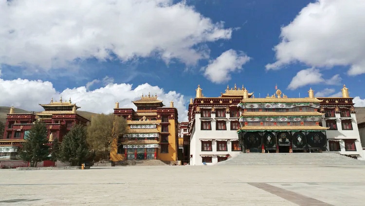 理塘理塘寺好玩吗,理塘理塘寺景点怎么样_点评_评价【携程攻略】