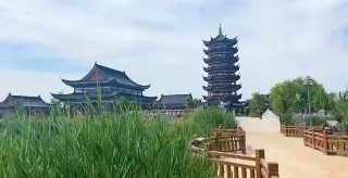 1-Day Liangshan Tour: Experience Water Margin wine culture and the scenic beauty of Shuipo Liangshan