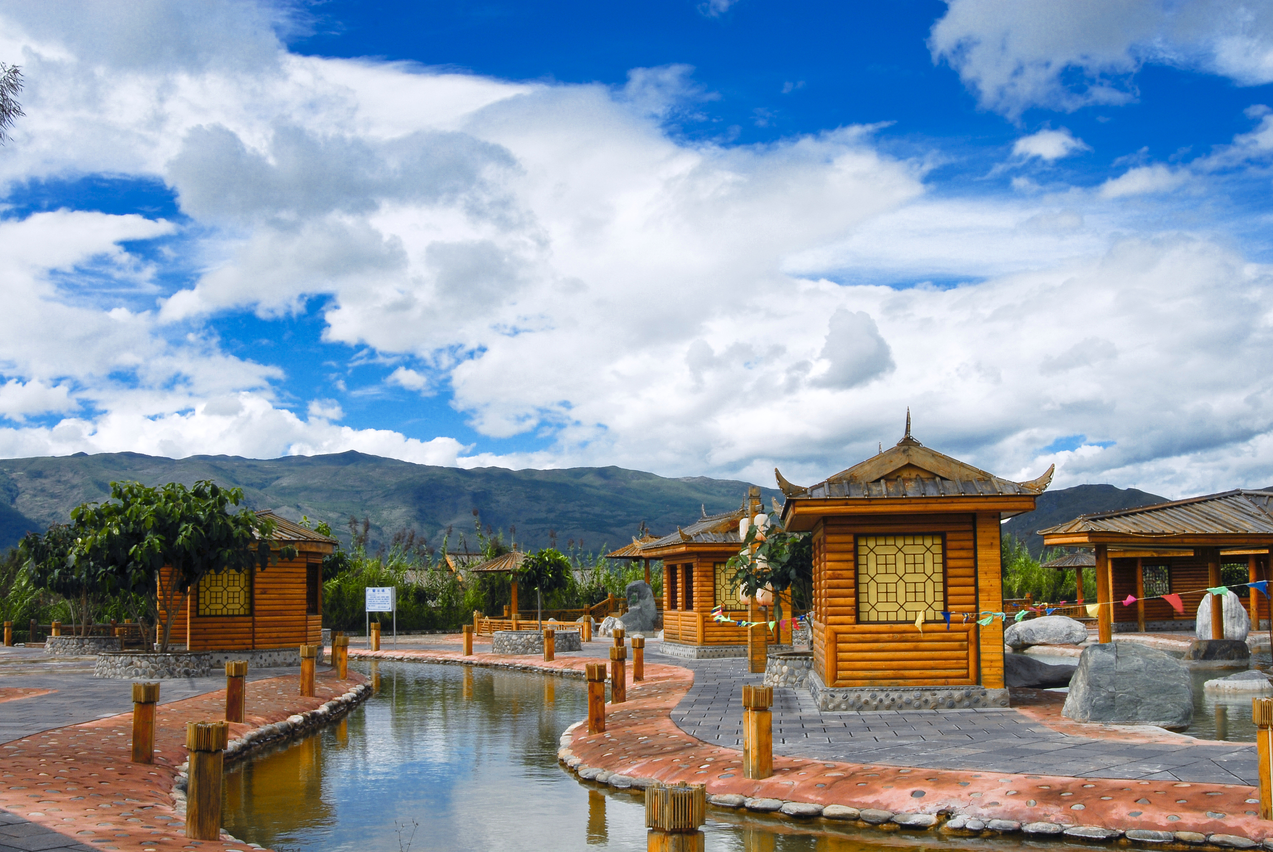 洱源茈碧湖攻略,洱源茈碧湖门票/游玩攻略/地址/图片/门票价格【携程