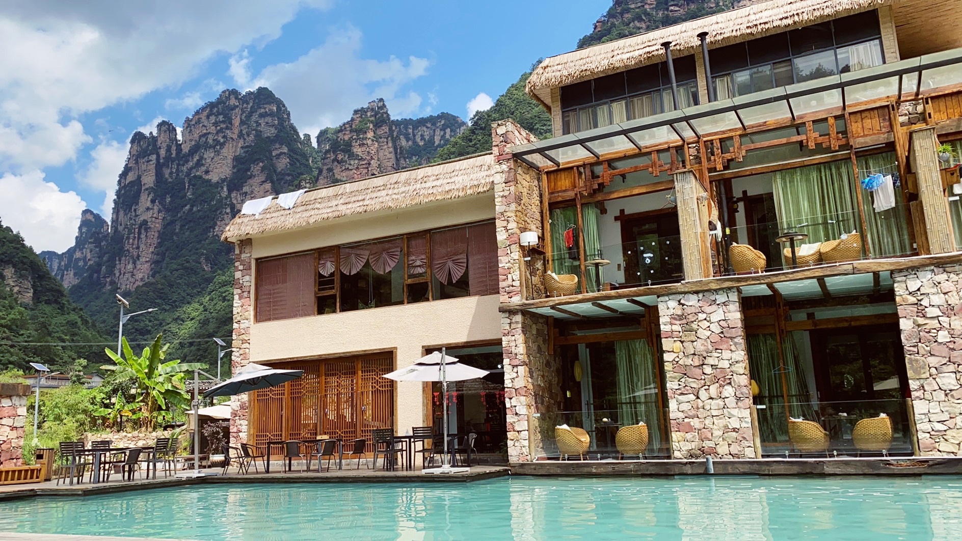 回家孩子野奢度假屋中餐厅