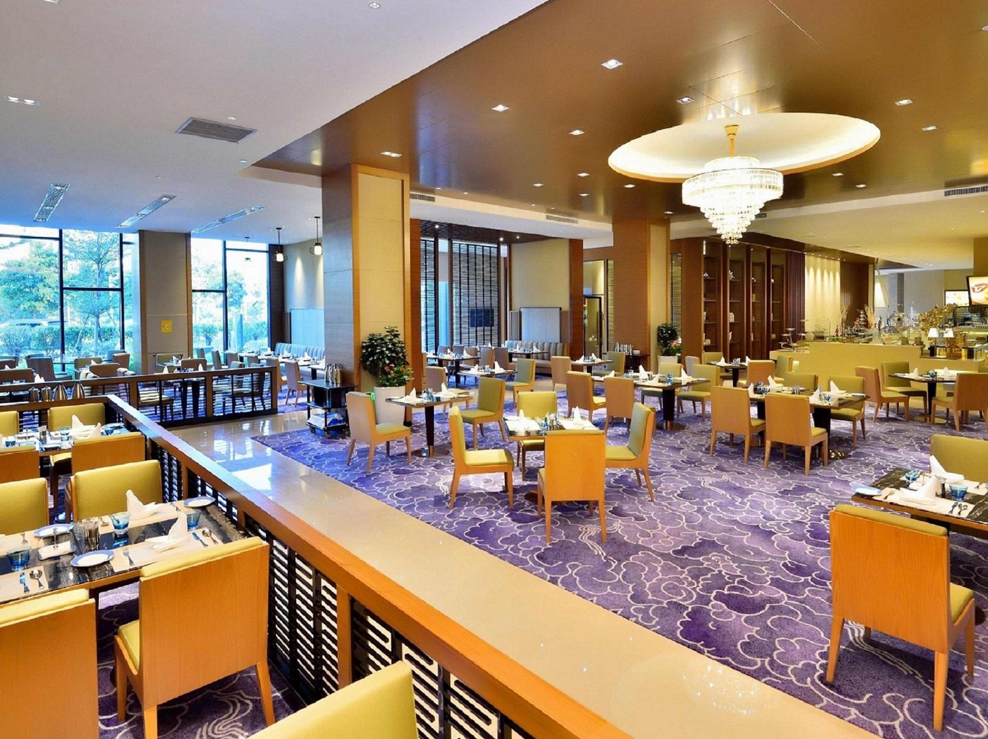 惠州半岛格兰云天国际酒店·爱丽舍西餐厅 直线距离511m