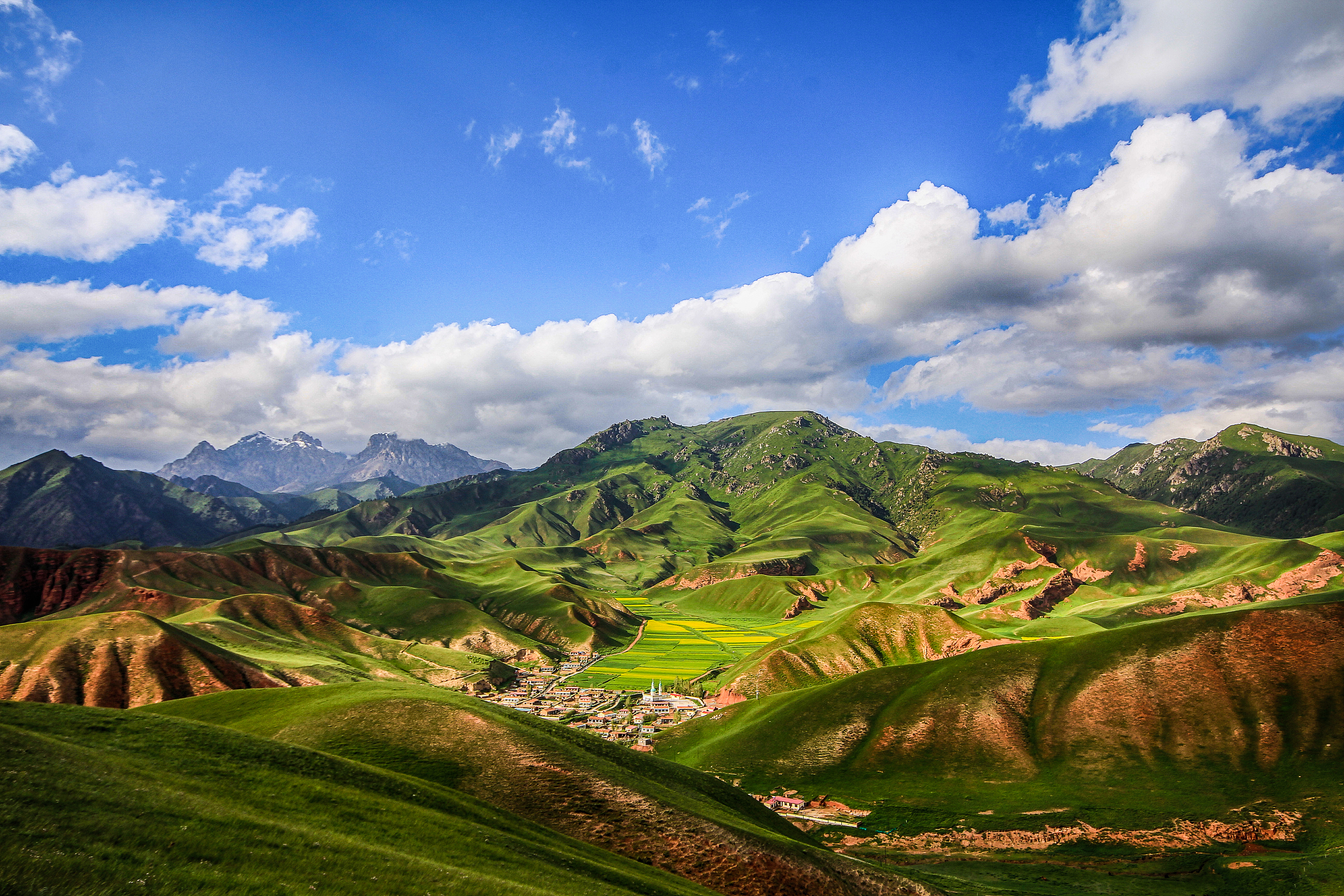 QiLian Zhuoer Mountain