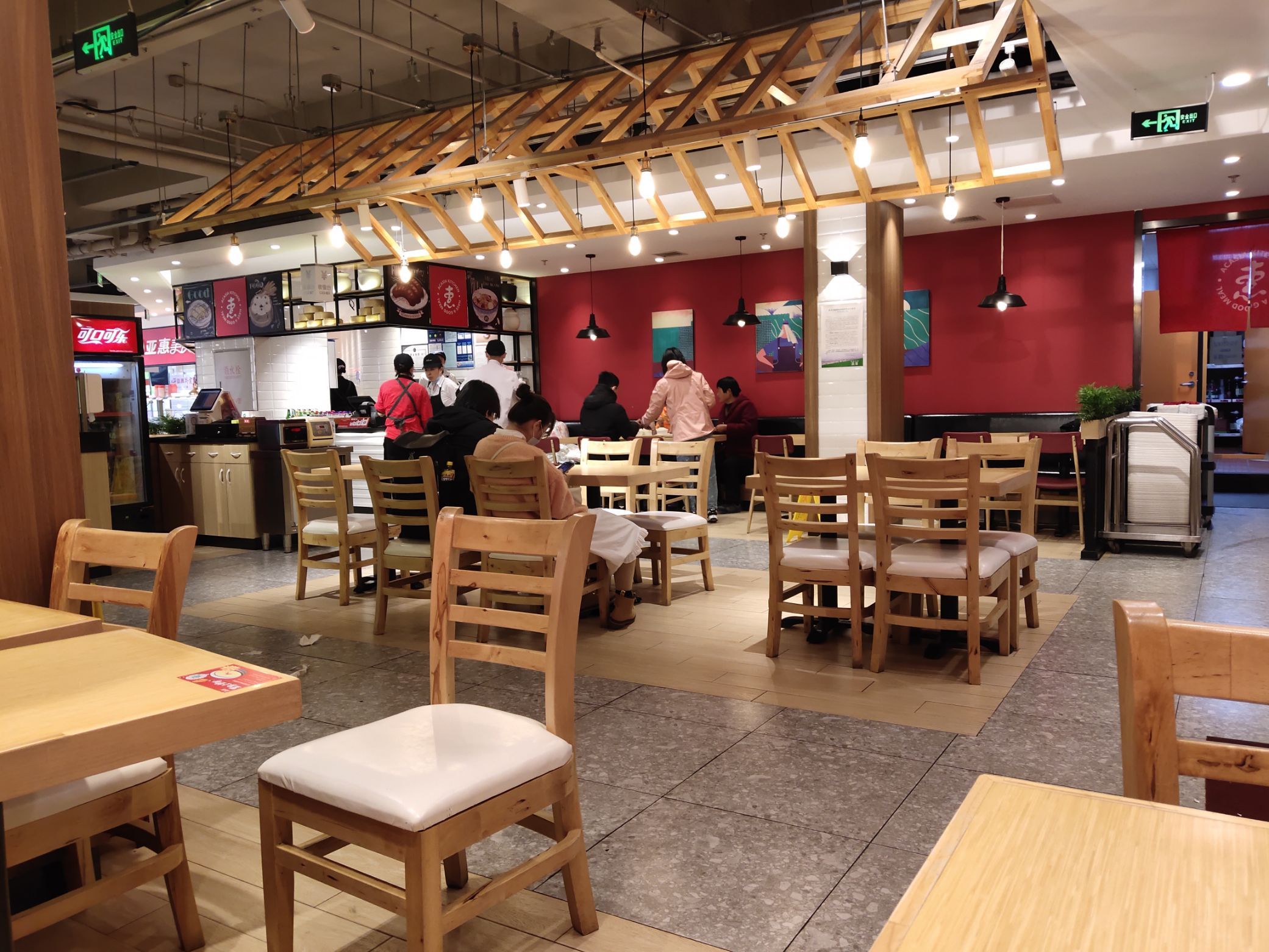 亚惠美食(南山店) 5.0 分 1条点评 21/人 快餐简餐 直线距离 100m