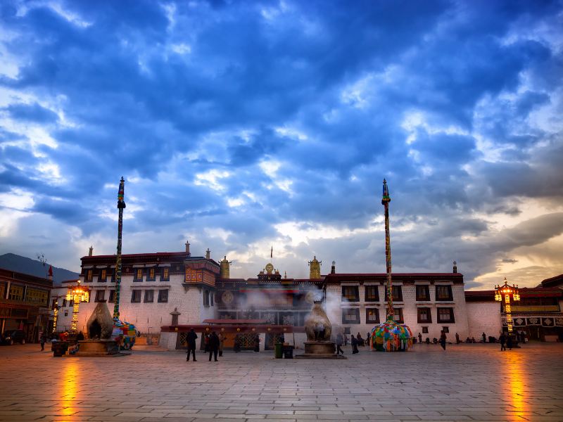 拉萨大昭寺广场攻略-大昭寺广场门票价格多少钱-团购票价预定优惠