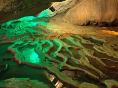 1-Day Pingxiang Tour: Historic Nan Zheng Street & Yangqishan's Natural Splendor