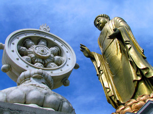 平顶山游记图文-河南旅游：观中原大佛 赏神奇尧山（图）