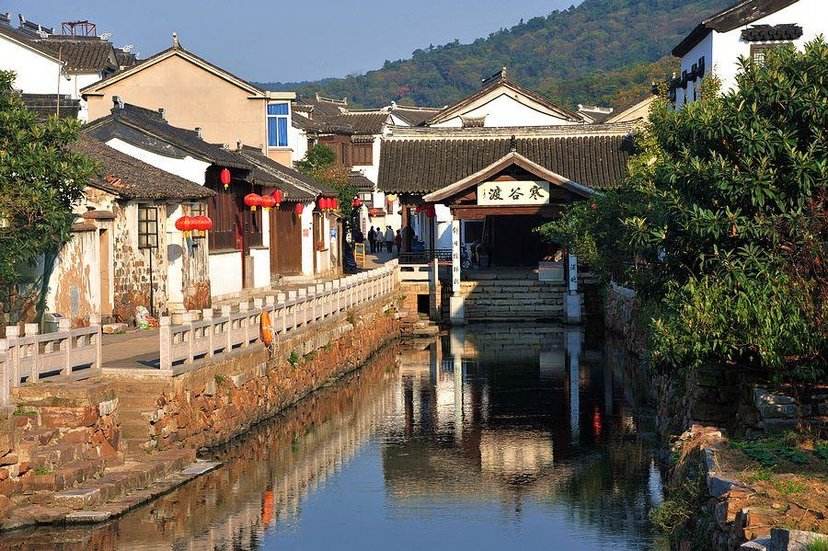 【携程攻略】苏州陆巷古村景点,东山镇陆巷古村位于苏州西南,距苏州