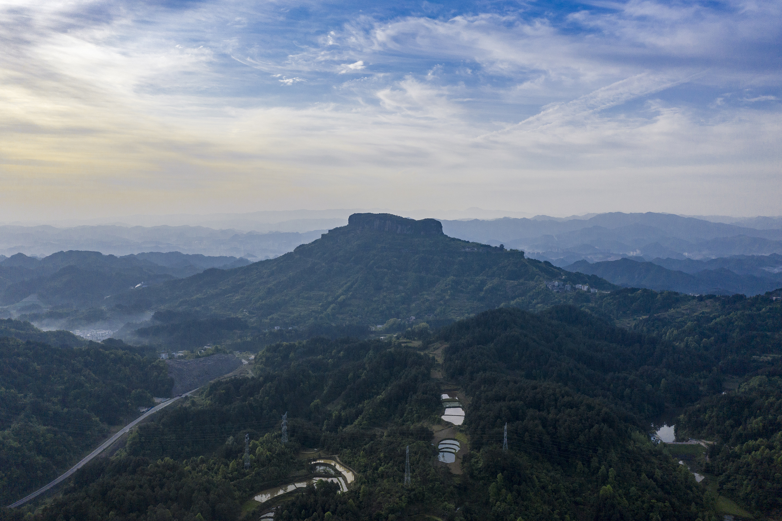 四川宣汉香炉山风景区图片