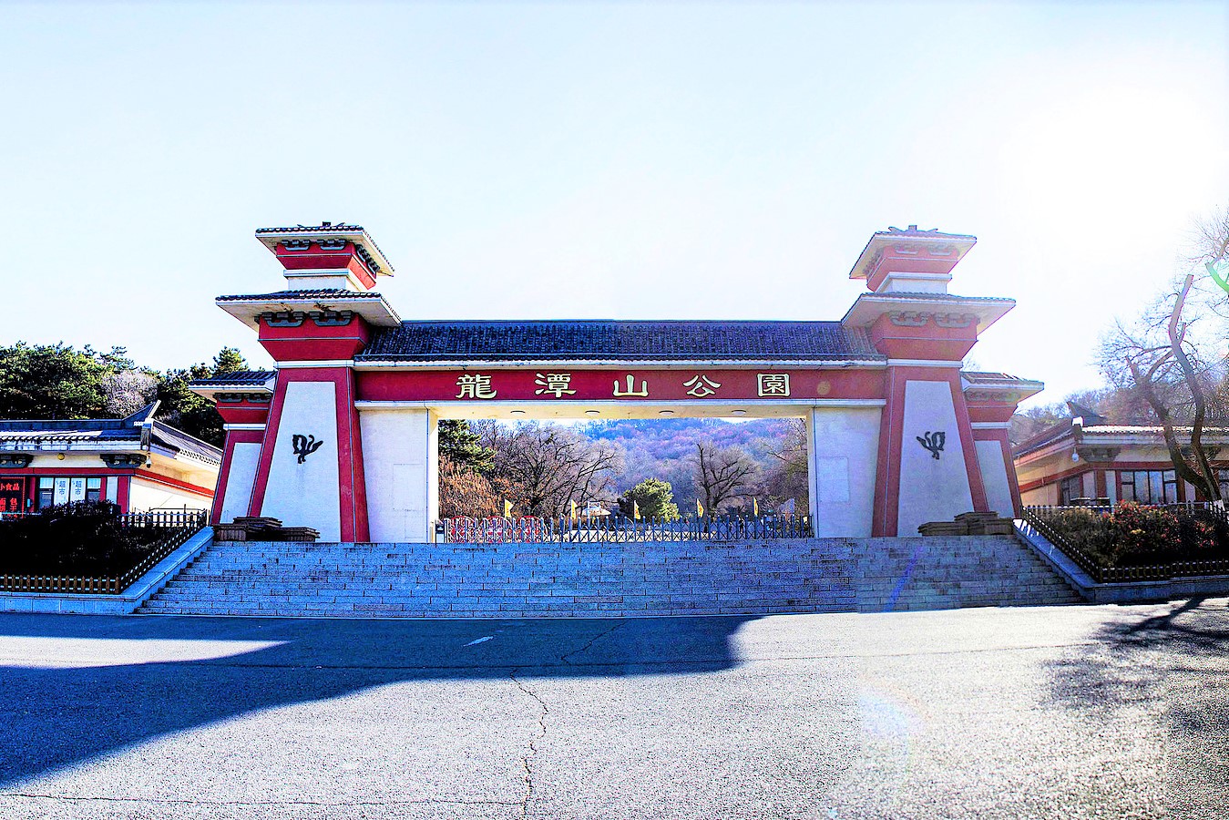 3-Day Jilin Tour: From the Wuxu Longlang's Scenic Wonders to Songhua Lake's Resort Experience