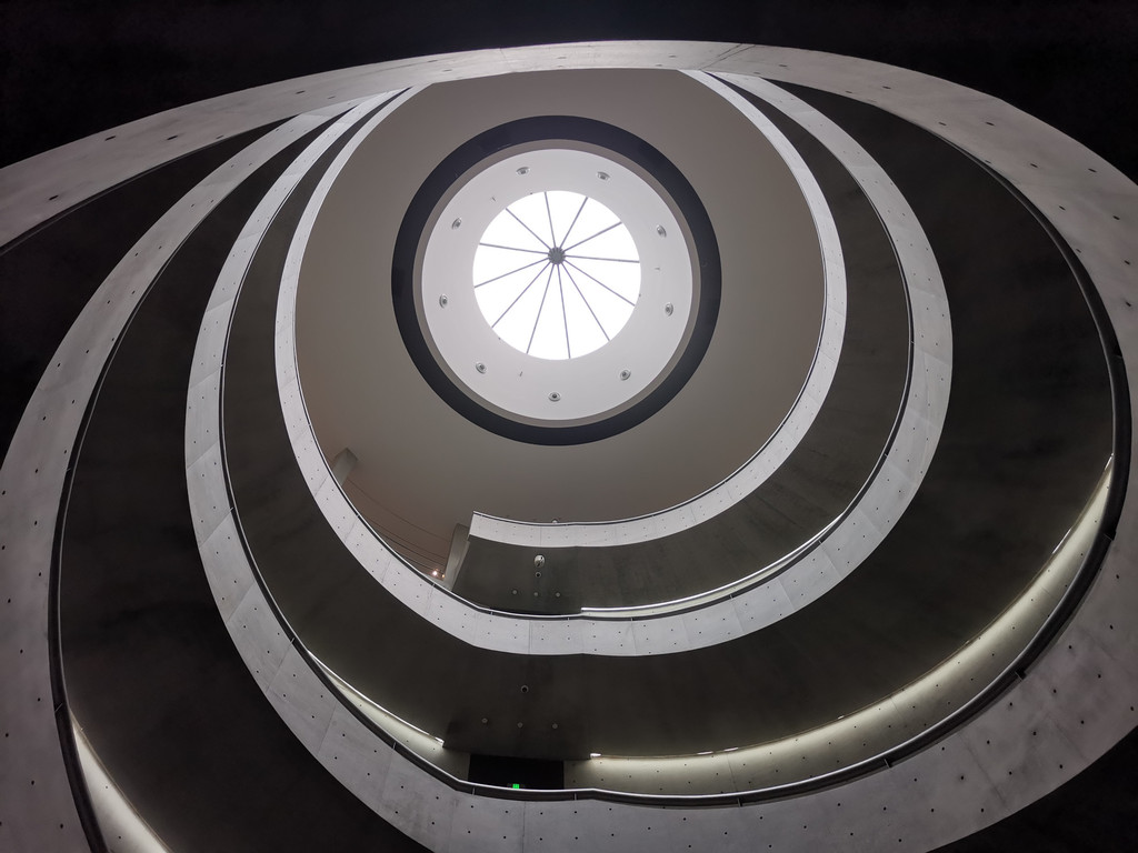 在大师级建筑前驻足,在艺术的殿堂里遐思 — 顺德和美术馆观感( 小游