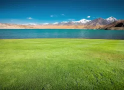1-Day Akto Tour: Scenic Views of Gongge'er Peak and Kalakuli Lake
