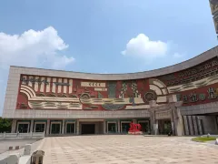3-Day Jinjiang Tour: Traditional Villages and Ancient Bridges, Beaches and Theme Parks