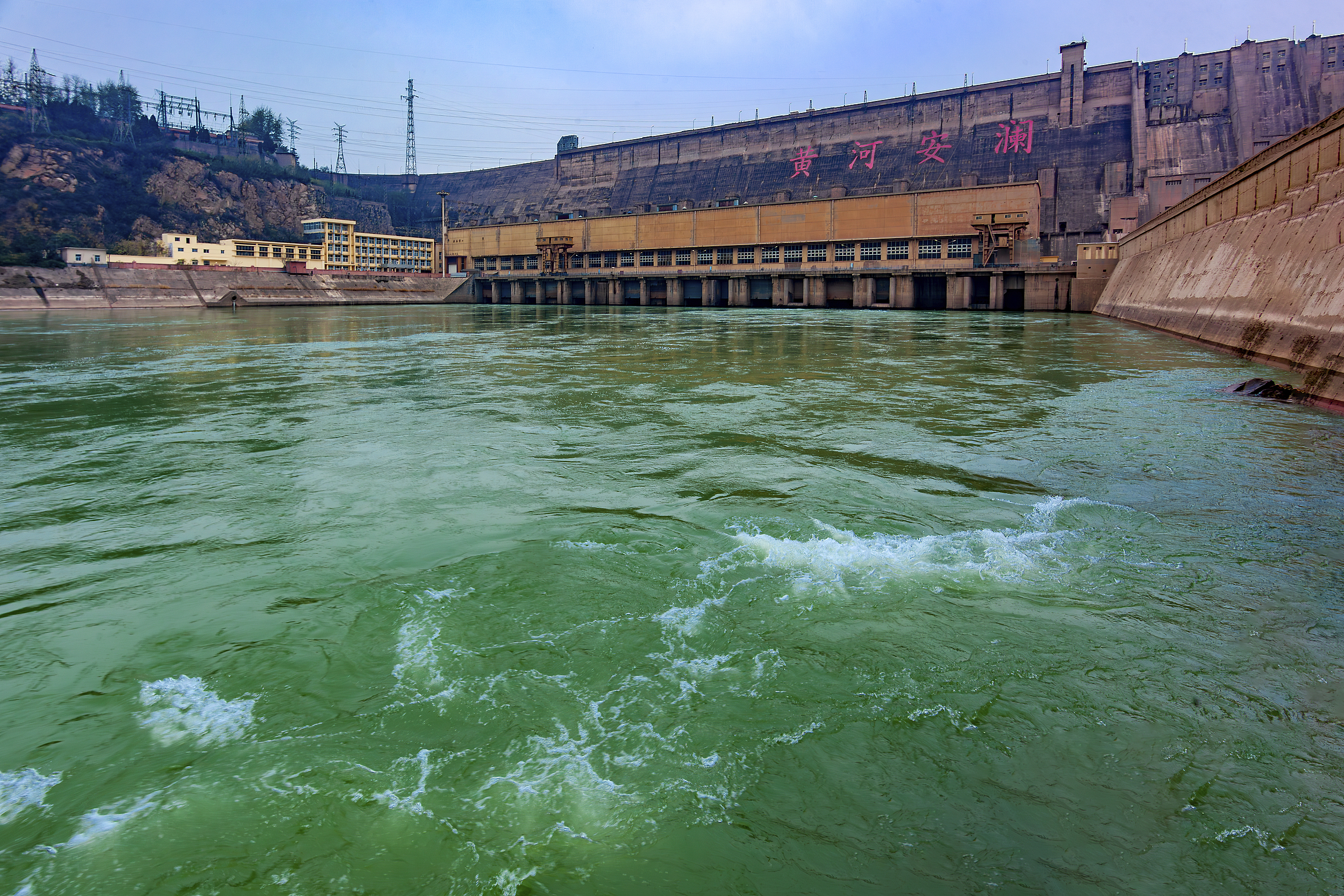 2-Day Sanmenxia Tour: Spectacular Dam and Unique Silo-Cave