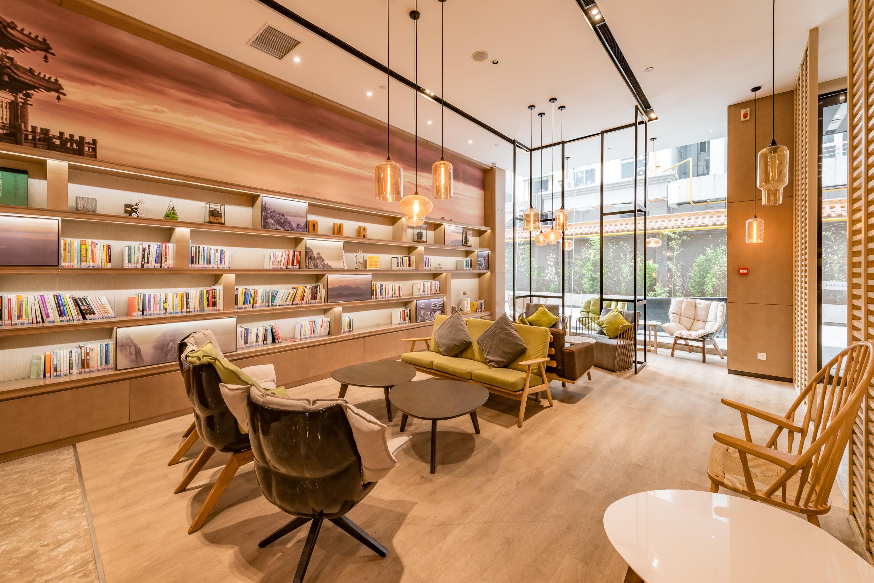 洛阳王府井吾朵丽呈酒店·大堂咖啡厅 咖啡店 直线距离 100m