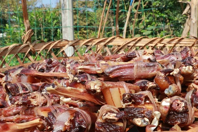 味力三水 | 咸香美味的腊鸭扎大量上市,一口一味