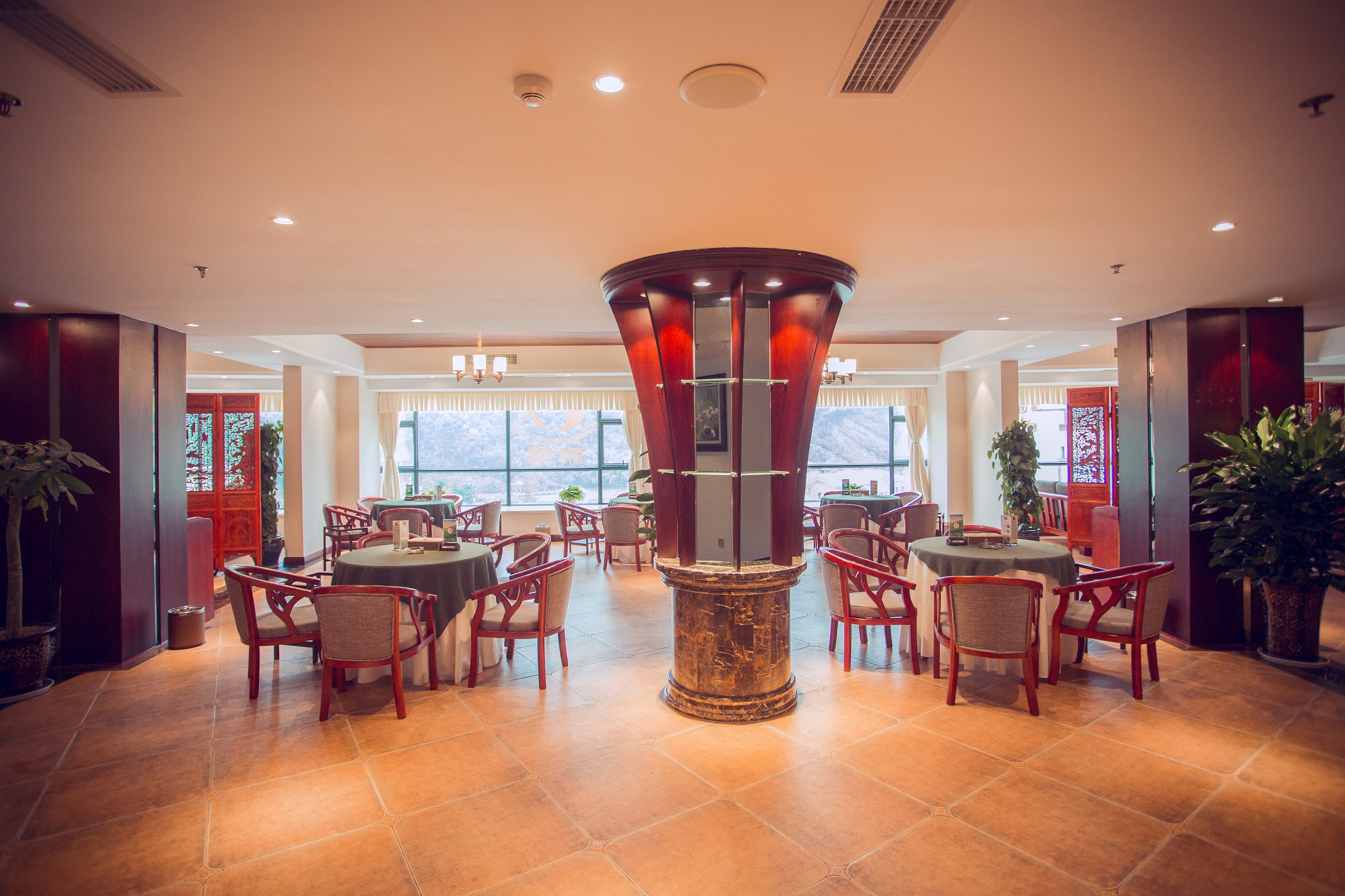 沐川裕和大酒店茶楼 5.0 分 1条点评 茶馆/茶室 直线距离9.4km