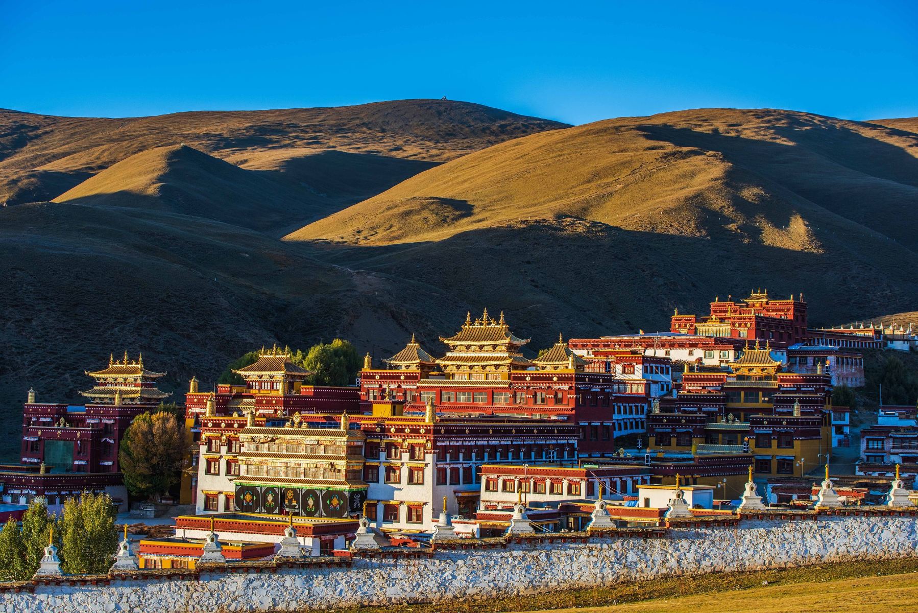 手机摄影 - 阿坝藏族自治州 - 甘堡藏寨|摄影|风光|形色分界 - 原创作品 - 站酷 (ZCOOL)
