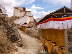 2-Day Shigatse Tour: Spiritual Echoes of Tashilhunpo Monastery, Majestic Mount Everest Views