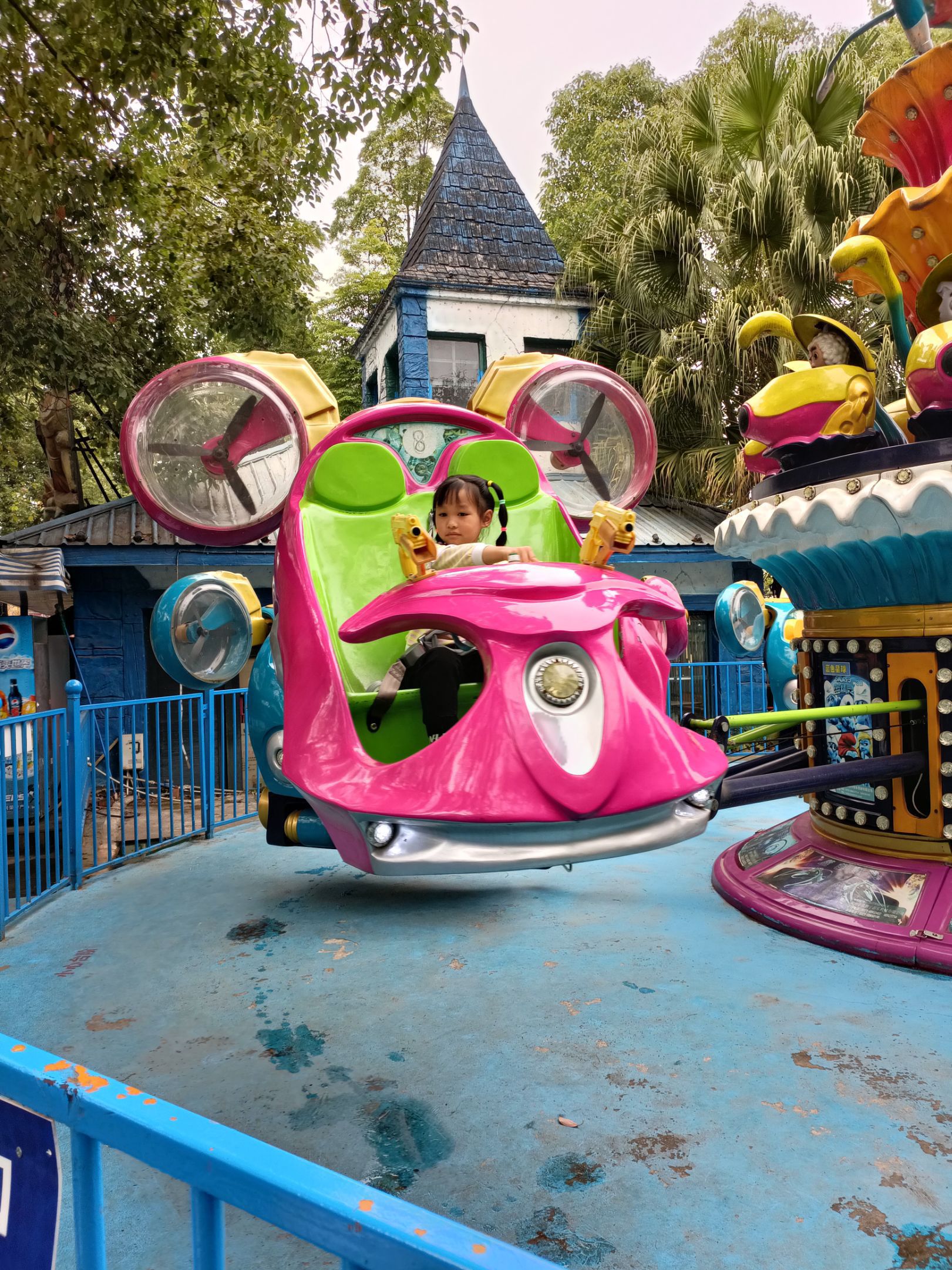 【携程攻略】双流区南湖梦幻岛景点,因为周内去的,没有什么人,买的套