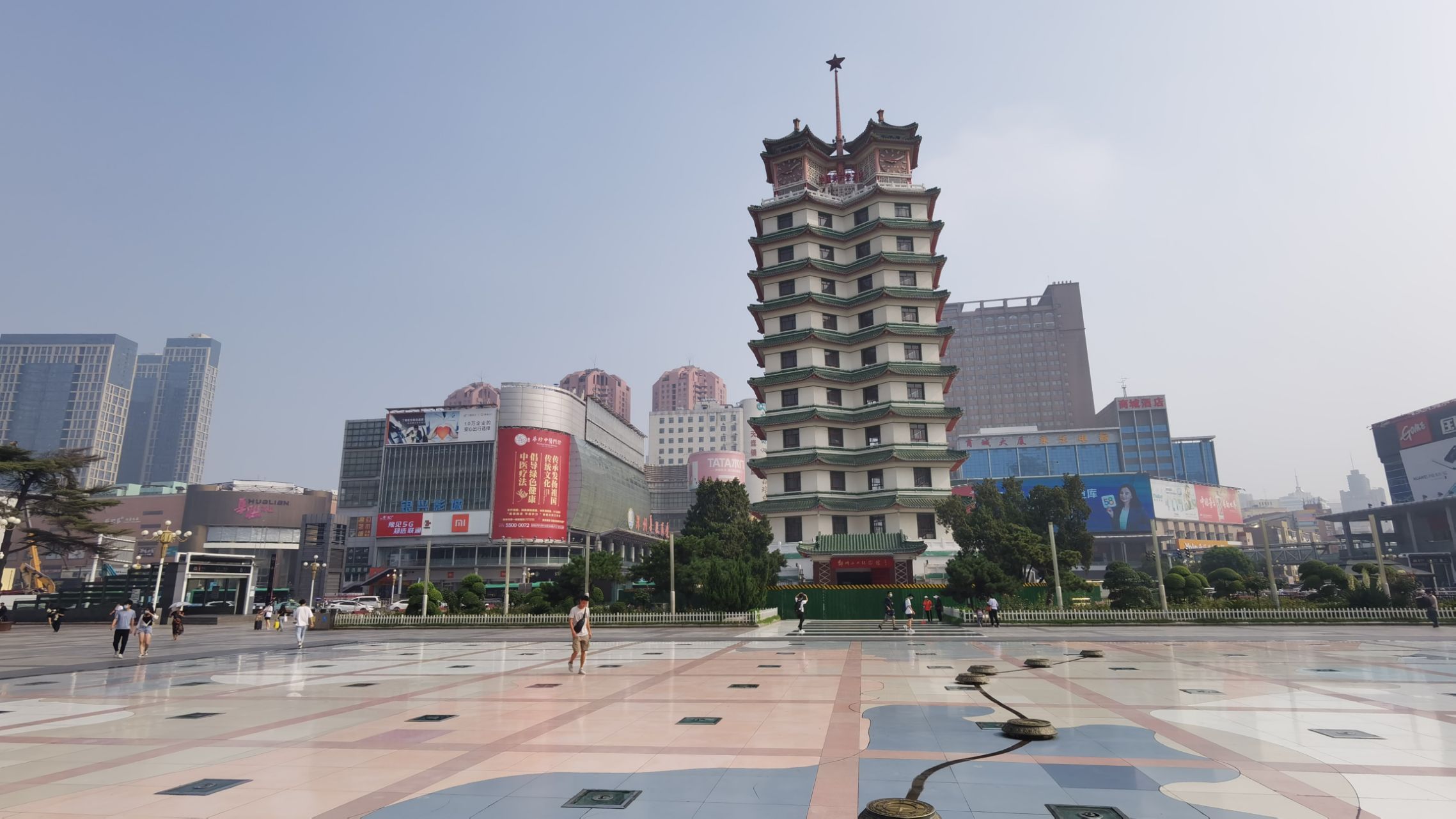 郑州有哪些有着开放天台的高楼。夜景好看的。？ - 知乎