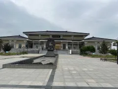 2-Day Jingbian County Tour: Wave Valley Water Danxia, Maowusu Desert Views