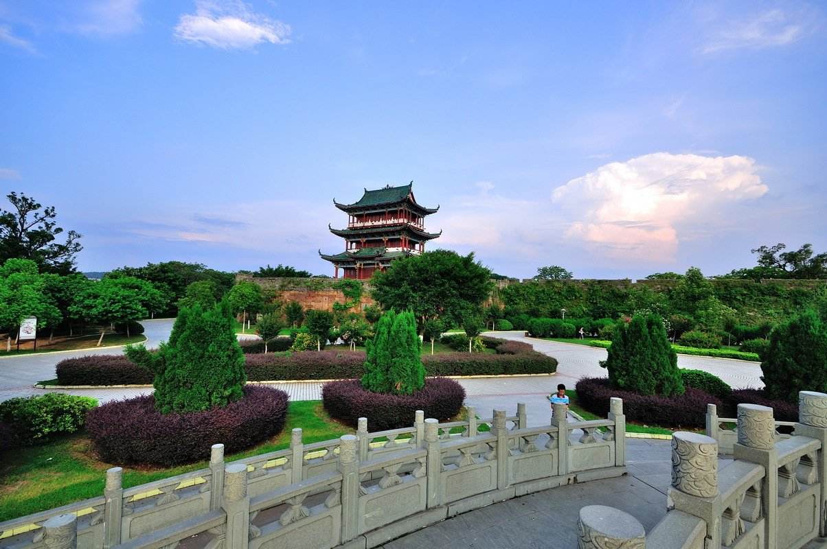 【携程攻略】赣州龟角尾公园景点,巜咏龟角尾公园》(七绝.中华通韵) 