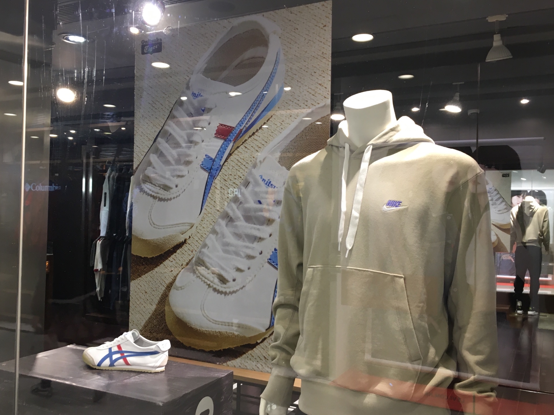 香港c P U 屯门巿广场店 购物攻略 C P U 屯门巿广场店 物中心 地址 电话 营业时间 携程攻略