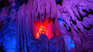 2-Day Anshun & Zhenning Tour: Discover the Mysteries of Loong Palace and the Charm of Buyi Ancient Village