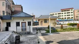 1-Day Huilai Tour: Explore Aojiao Fort, Enjoy Binhai Lotus Bay's Coastal Scenery