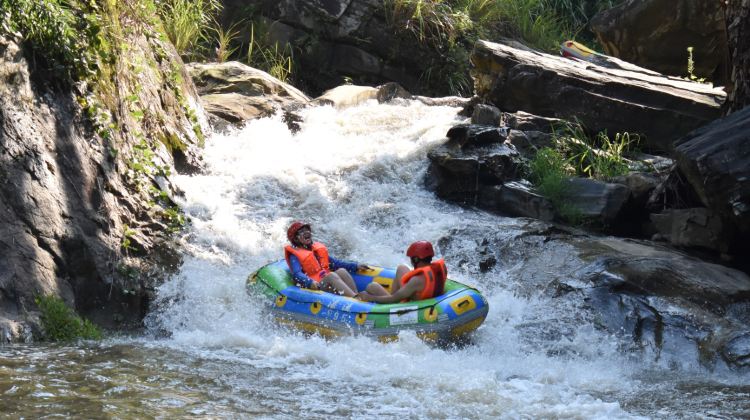 问问旅行达人 去提问 景点详情 查看全部  狮子岩漂流水源源起佛