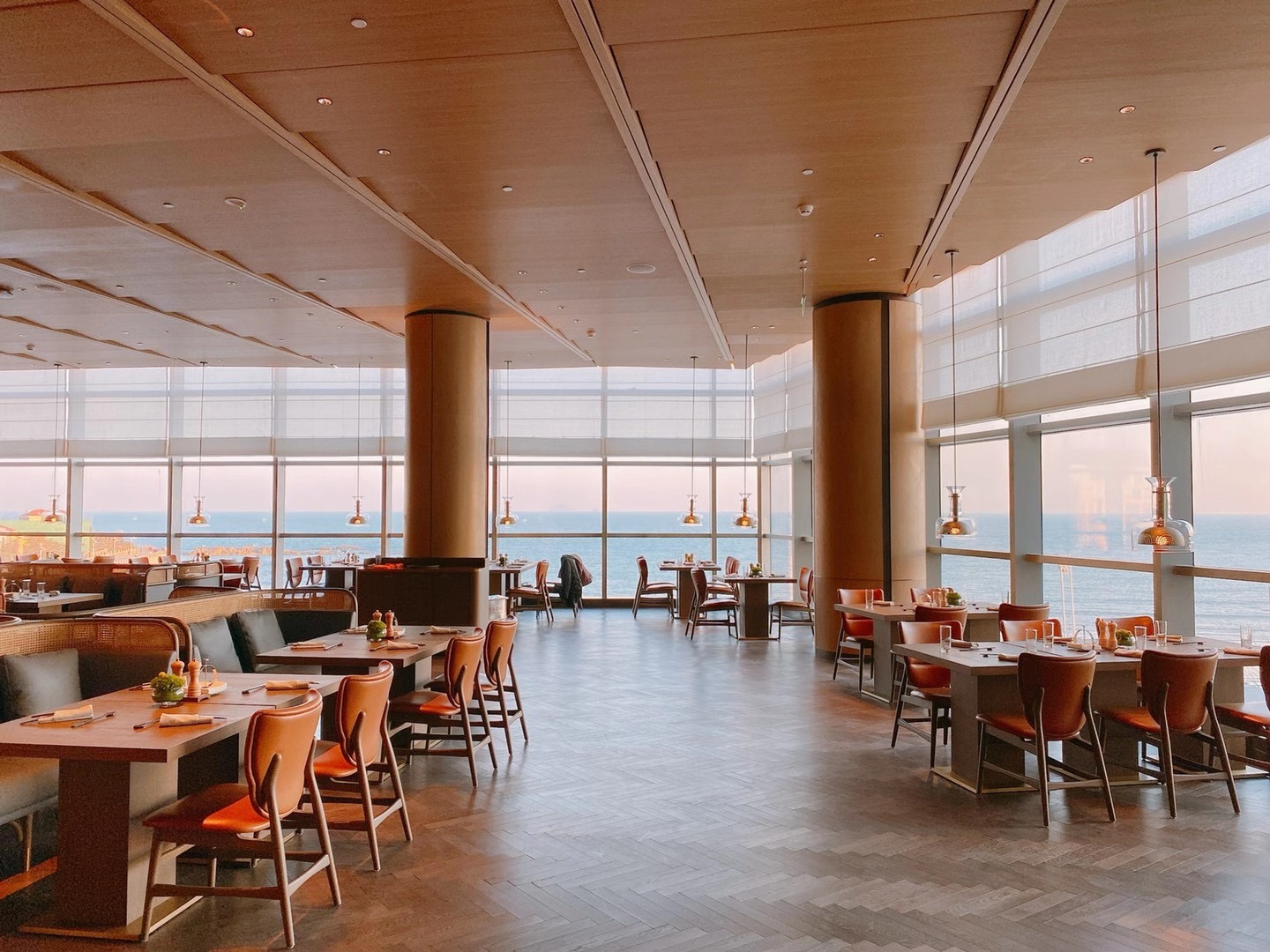 海怡帆船酒店船长吧 青岛海天大酒店·1988全日餐厅 0.