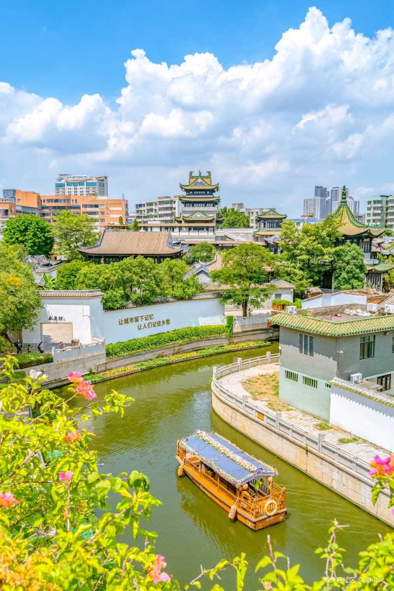 如果说小洋房是东山的代表那么骑楼就是西关的名片