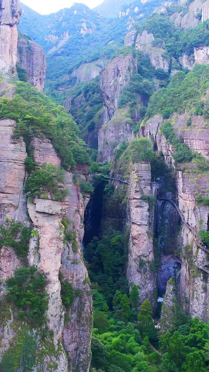 雁荡山雁尾游筋竹涧景区风景迷人好山好水好风光,而且现在还免费值得
