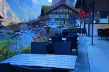 阿尔卑斯小镇— 如诗如画～ 踏进“如诗如画”的瑞士小镇，下意识的屏住了呼吸，生怕打扰了这里的“梦”～