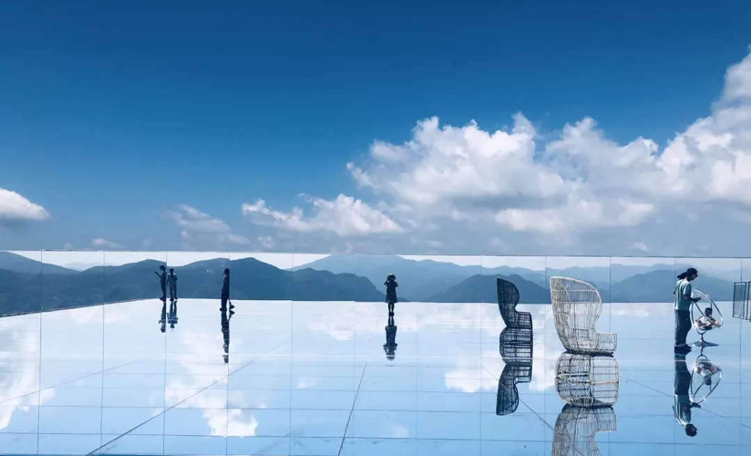 念念想去的,宛如仙境的"天空之镜" 
如今,终于梦想成真了!