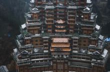 贵州独山县造最魔幻县城，举债400亿建了一大堆烂尾奇观。