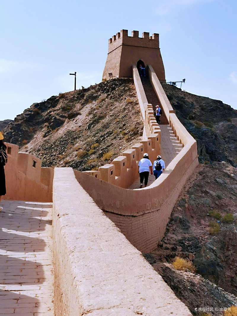 嘉峪关悬臂长城