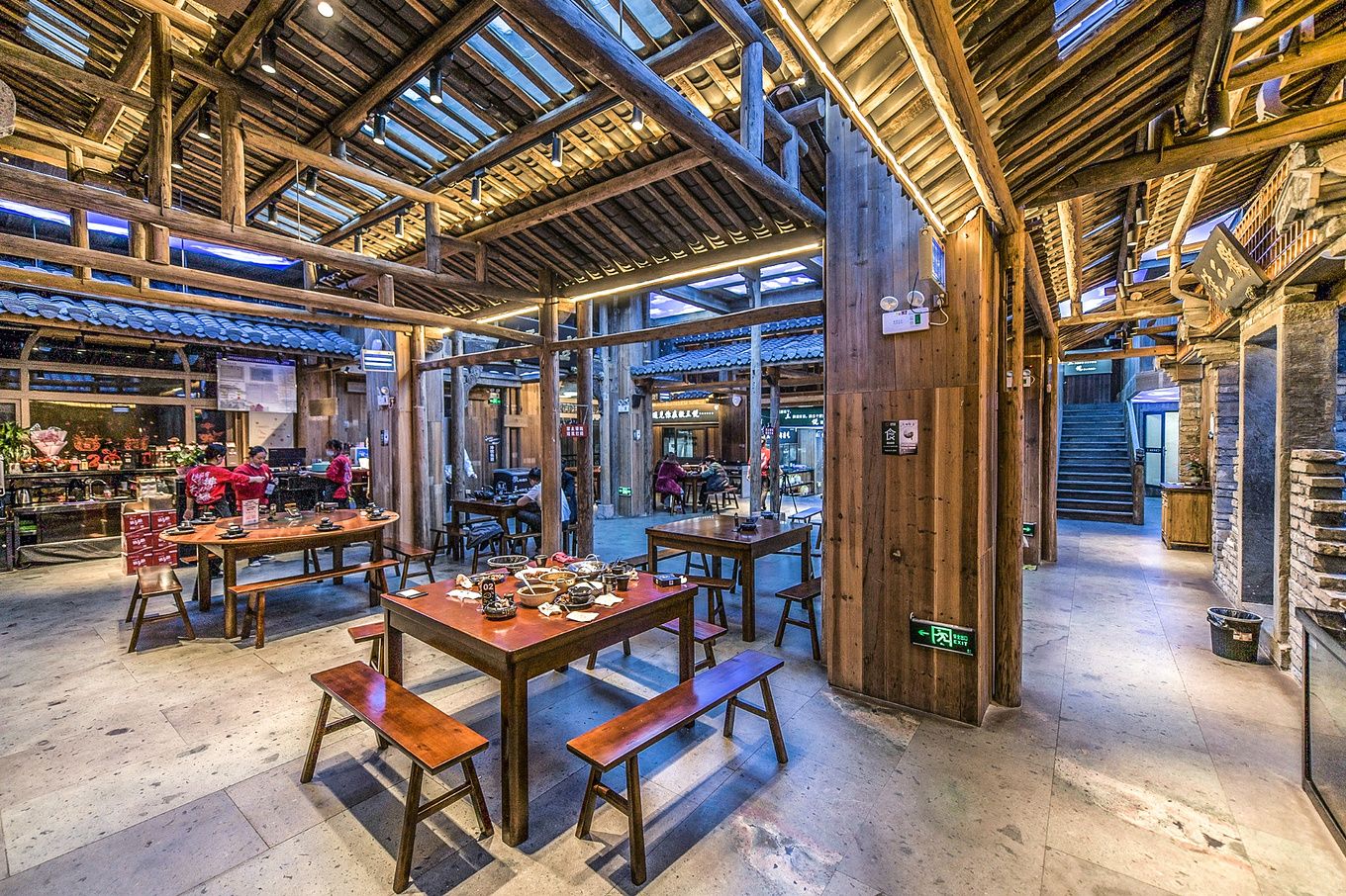 徽三说·土徽菜(一中店) 1条点评 85/人 海鲜 直线距离1.1km