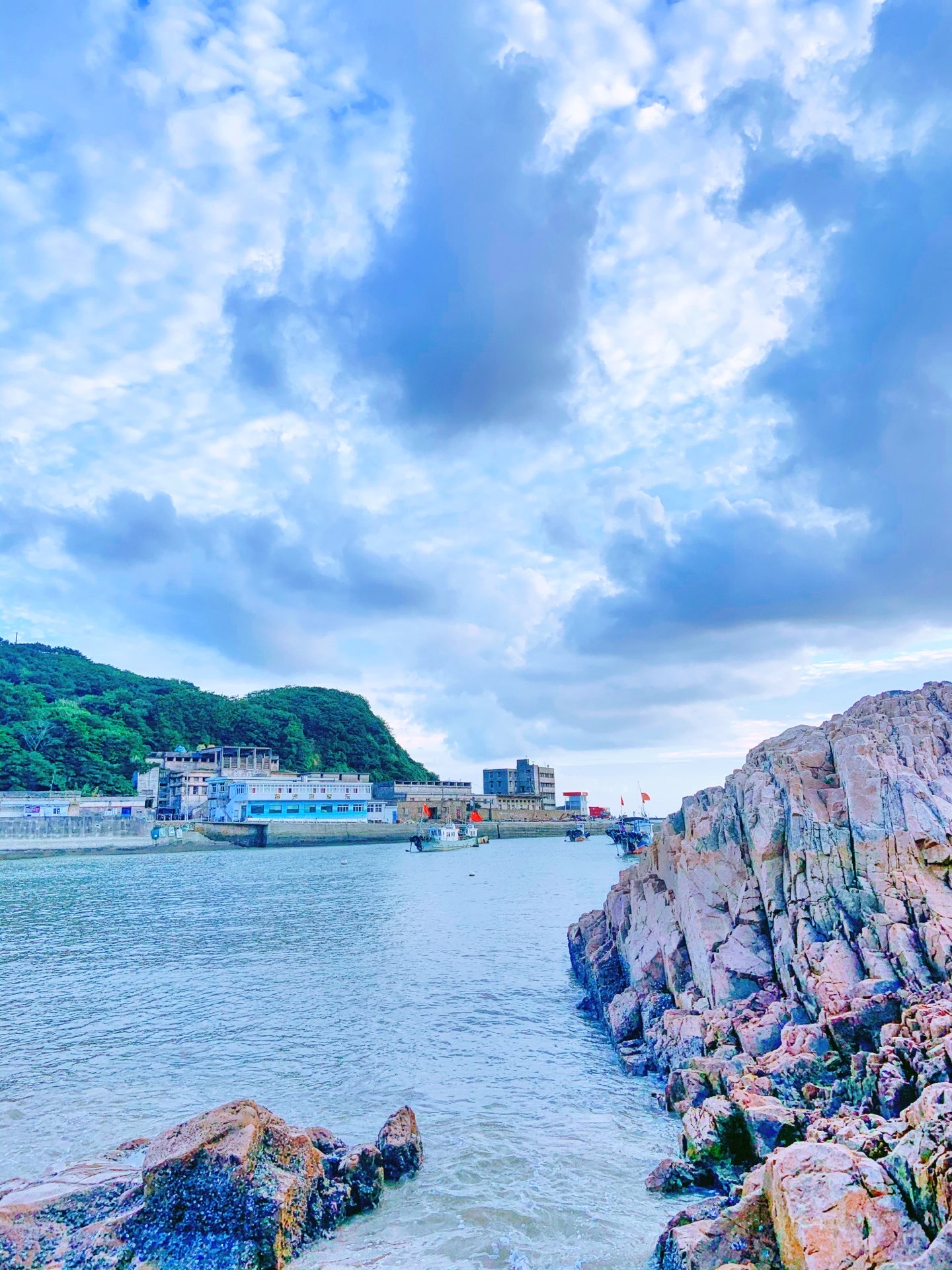 【携程攻略】嵊泗基湖沙滩景点,"如果有时间,你一定要去看看大海,那里