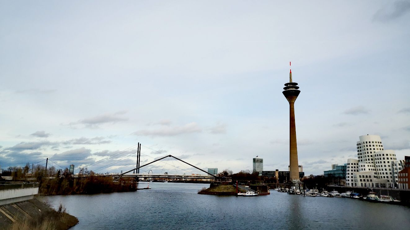 【携程攻略】杜塞尔多夫媒体港区景点,杜塞尔多夫媒体港是曾经的莱茵