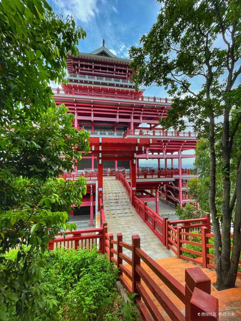 千与千寻的童话世界佛山里水展旗楼