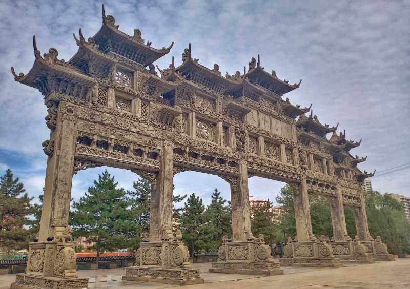 绥德天下第一石牌楼-携程攻略